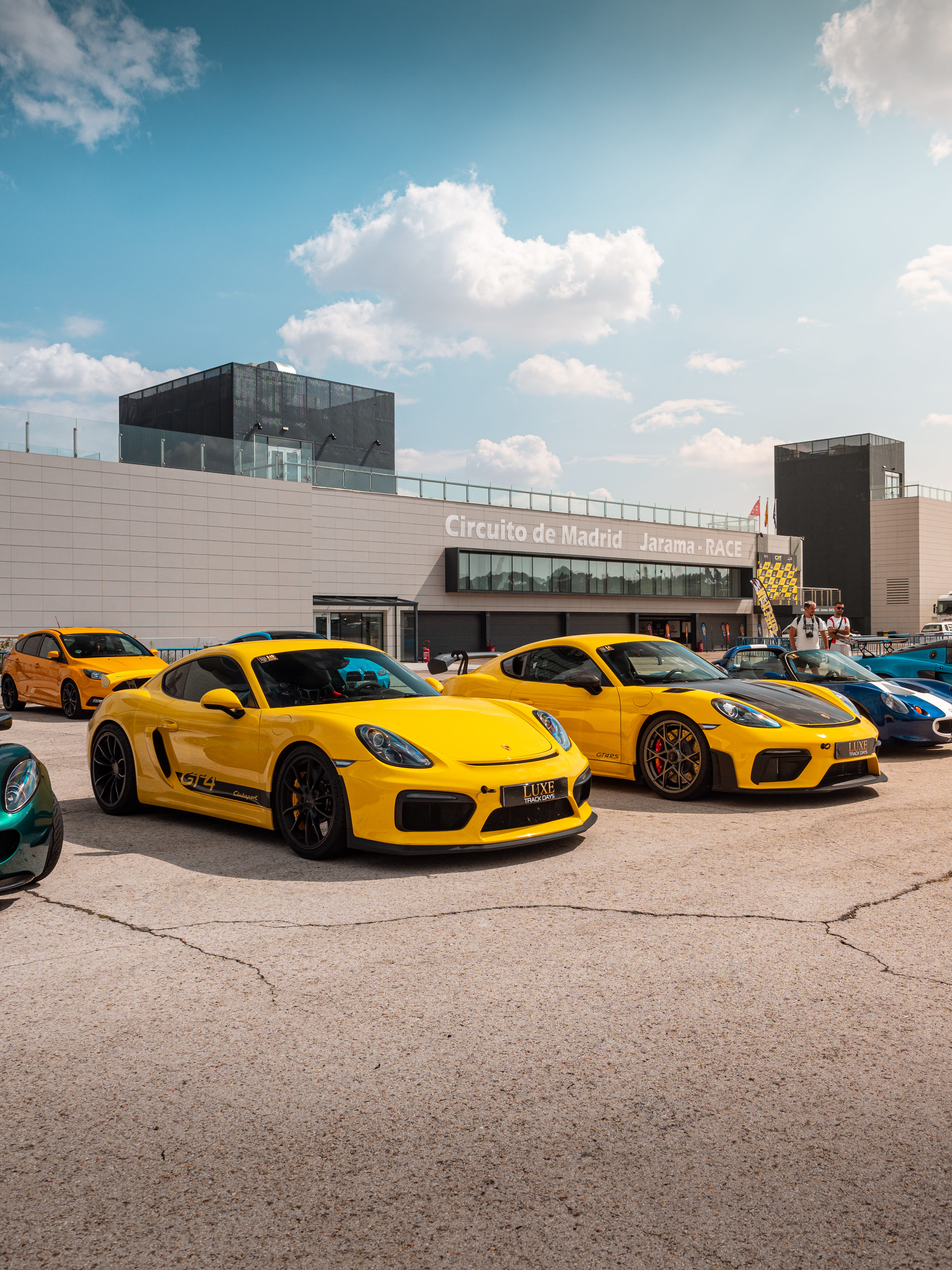 Track day group with racing cars